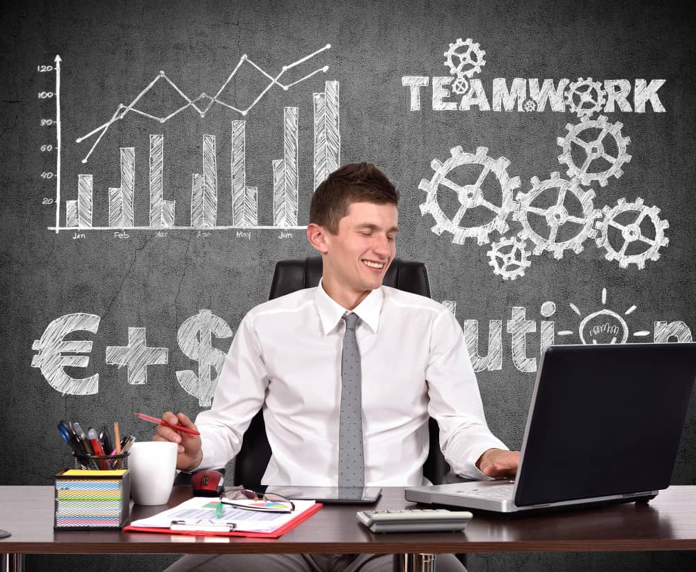 اختصاصي تحسين محركات البحث